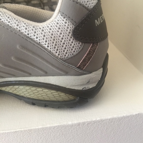 WIDE WIDTH MERRELL Walking Shoes - Picture 5 of 6